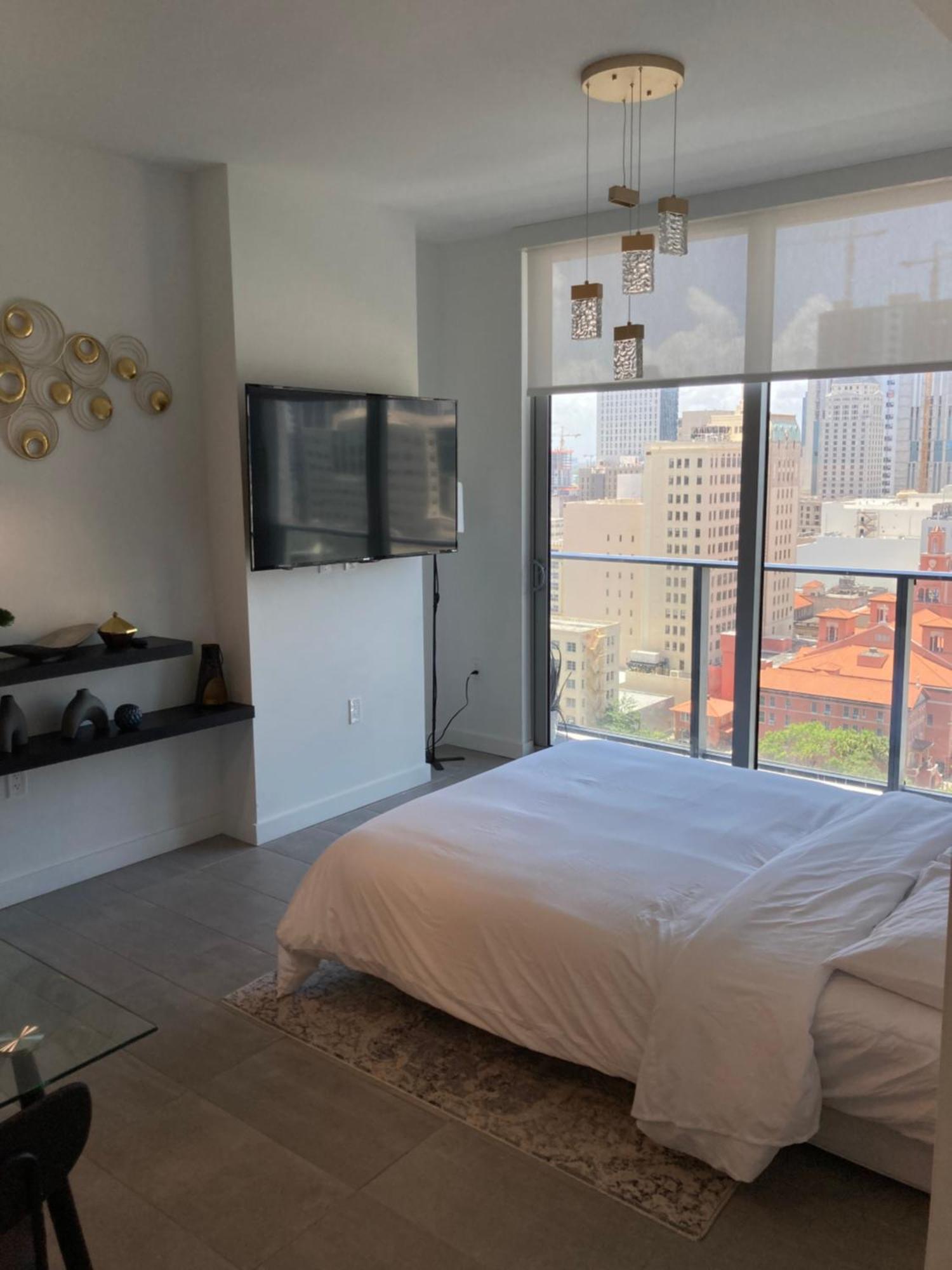 Brand New Modern 1 Bedroom Unit Downtown Маями Екстериор снимка