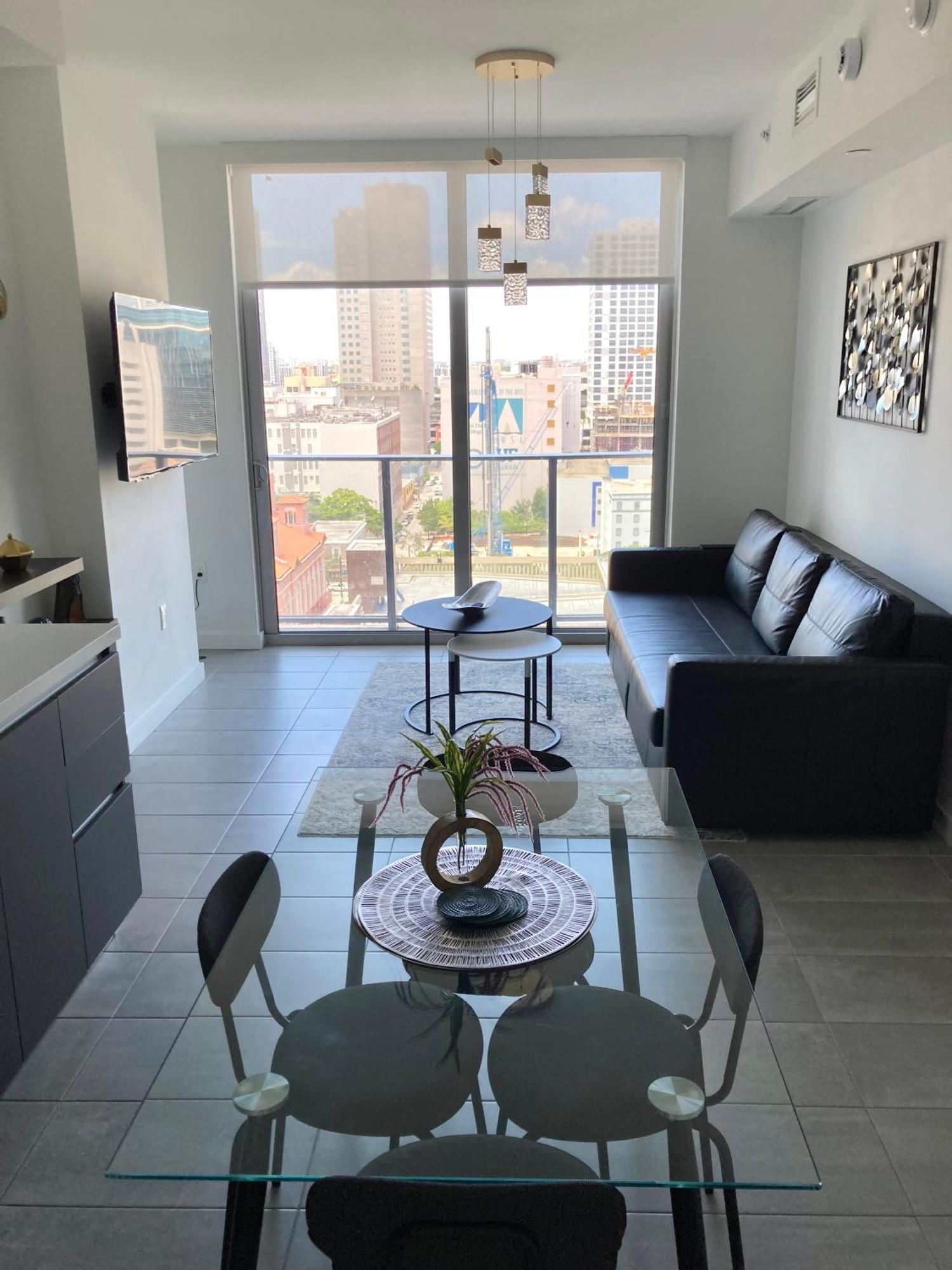 Brand New Modern 1 Bedroom Unit Downtown Маями Екстериор снимка