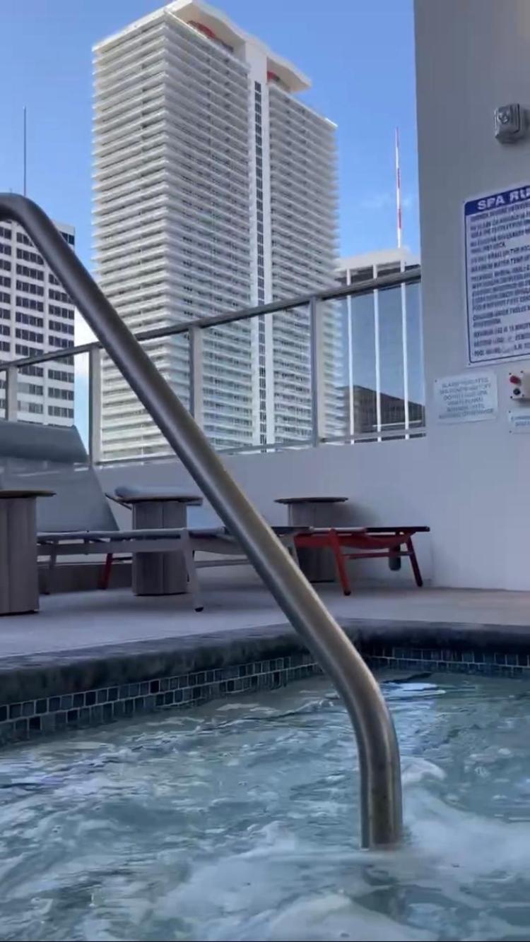 Brand New Modern 1 Bedroom Unit Downtown Маями Екстериор снимка